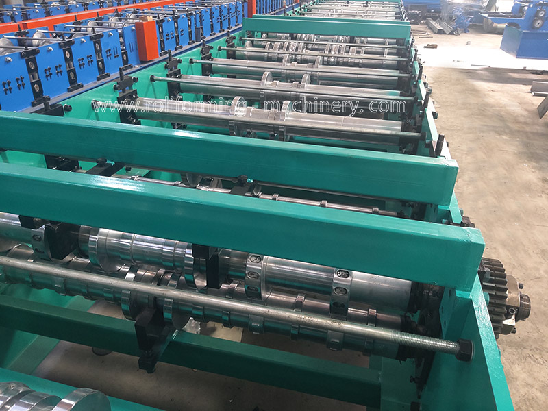 Taiwan Type Floor Decking Roll Forming Machine